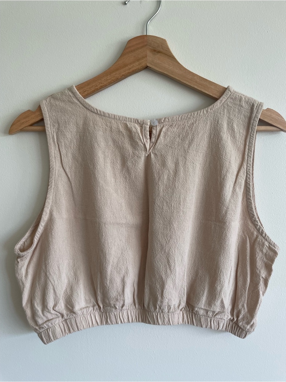 Women's Sleeveless Crop Top in Light Beige - Picture 3 of 4